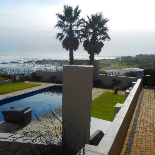 Luxury-cheap-Accommodation-Waters-Edge-Melkbosstrand-Western-Cape-Table-Mountain-Robben-Island--1